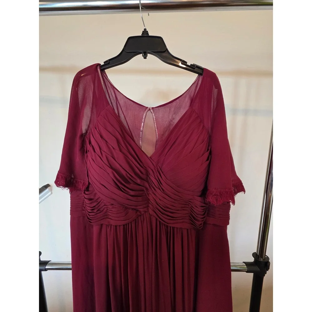 Womens Plus A24 Azazie Burgundy Chiffon Ruched V Neck Flutter Sleeve Formal Gown